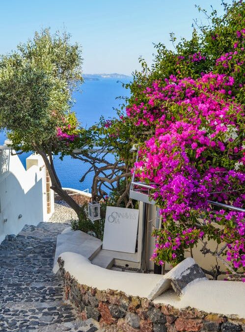 Top Attractions In Greece To Visit – Oia Village